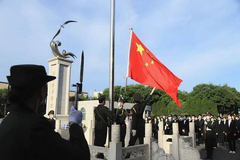 针刺配合三棱针放血治腱鞘囊肿